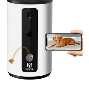WoPet, WiFi camera 1080hd 2way comm treat dispenser